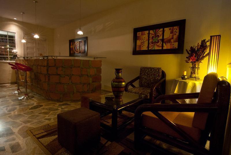 61Prado Hotel メデジン エクステリア 写真
